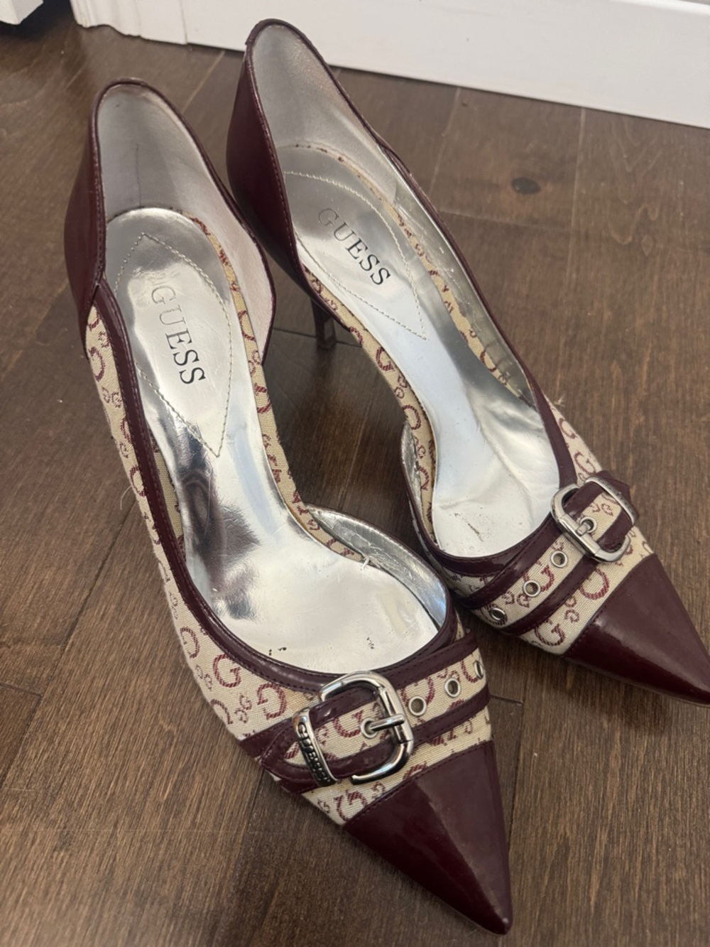 GUESS Burgundy and Cream Pointed Toe Buckle Heels